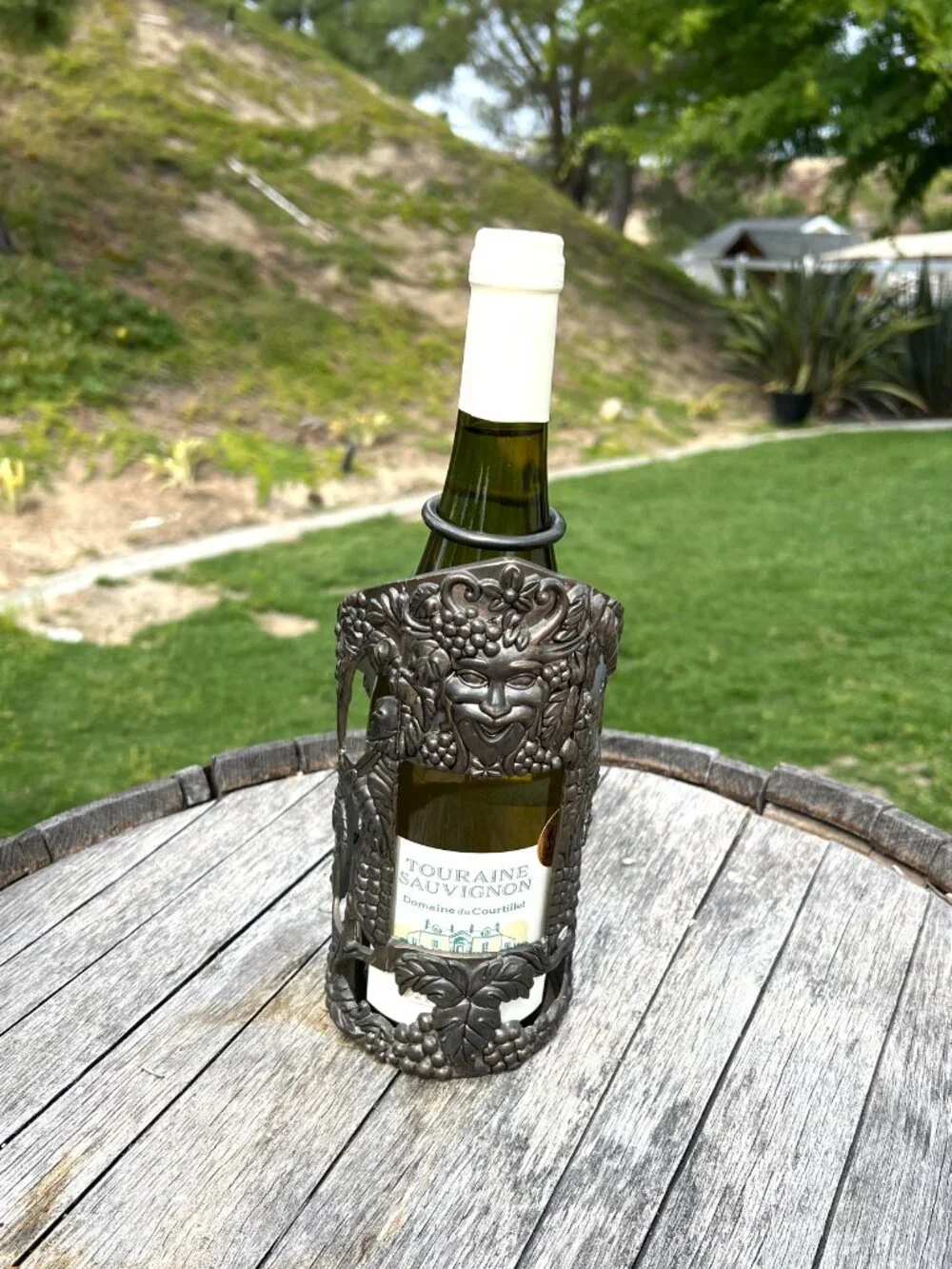 Vintage Bacchus Grapevine Metal Wine Bottle Holder - Metal